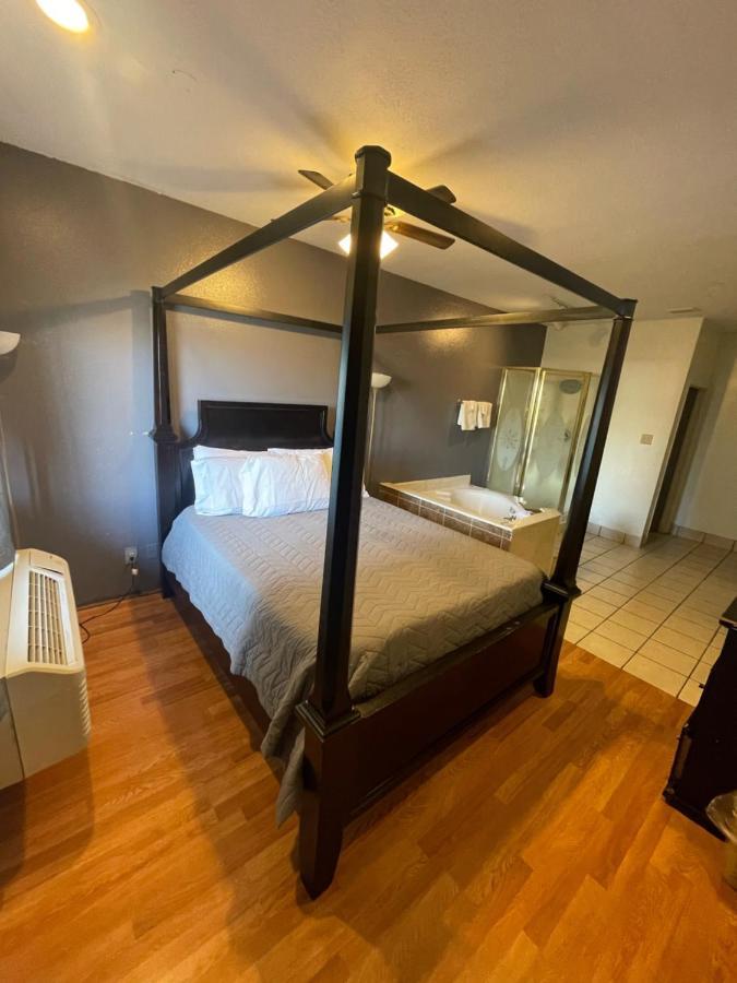 Best Budget Inn Bastrop 외부 사진